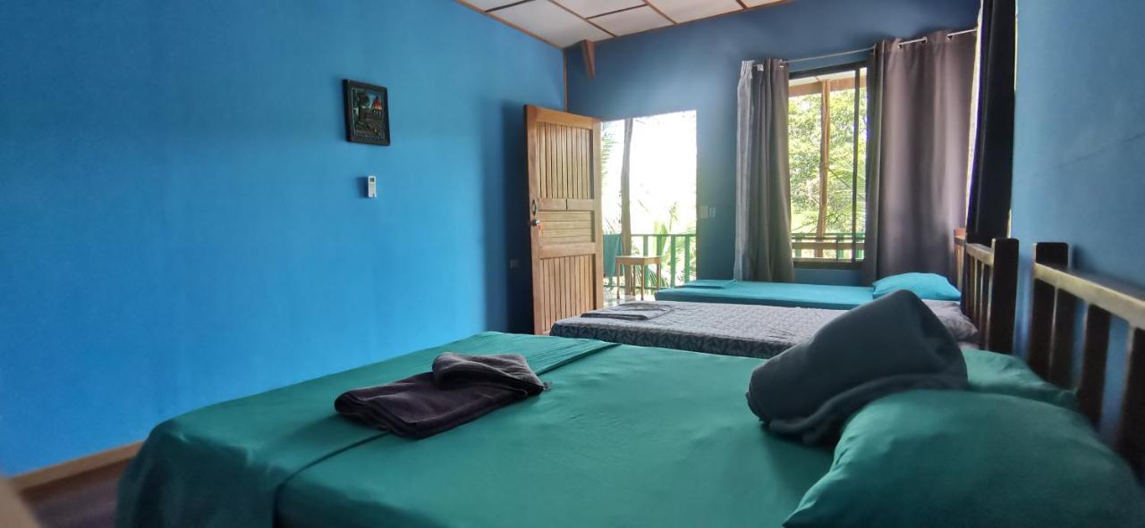 Allegra Hostel Drakes Bay エクステリア 写真